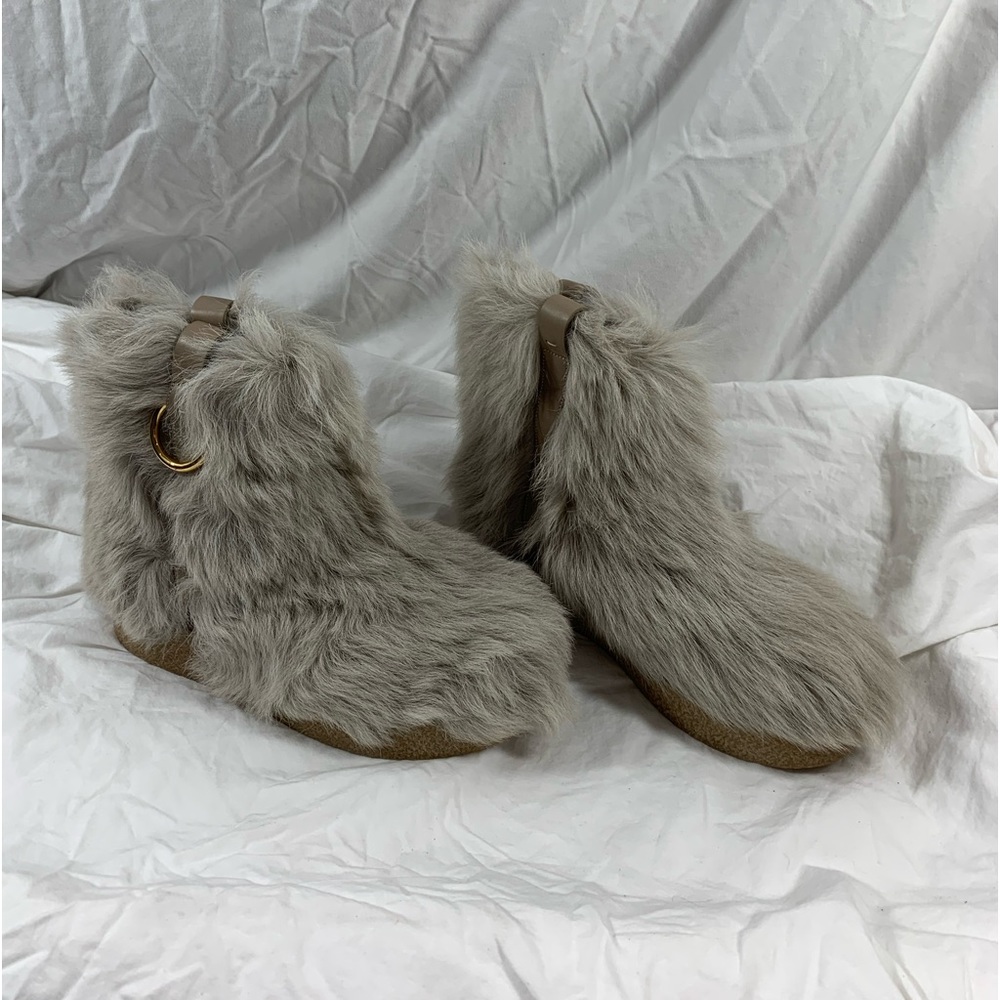 Women  SALVATORE FERRAGAMO fur light grey ankle booties 5.5 C
